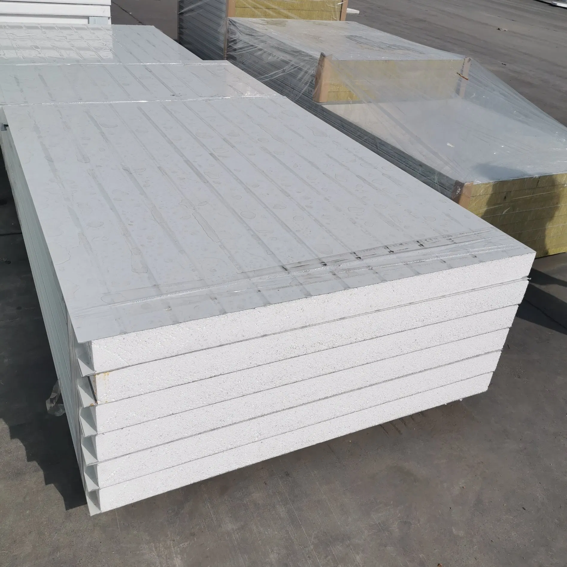 Xinnuo Environmental Friendly Insulation and Fireproof Z-Lock EPS/Rockwool Sandwich Panel Production Line