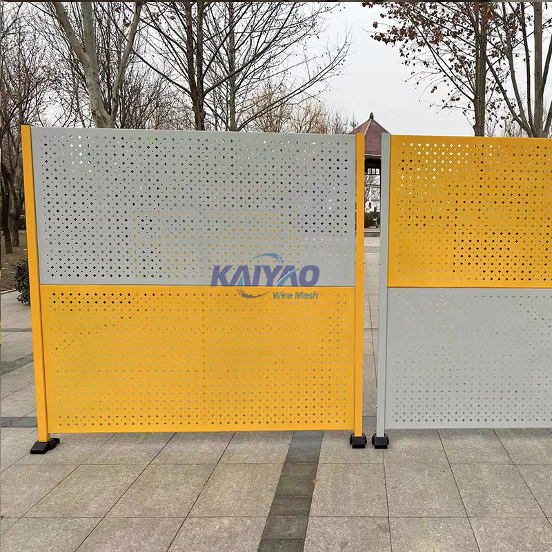 High-Quality Fence Isolation for Logistics Sorting Area, Galvanized Railing