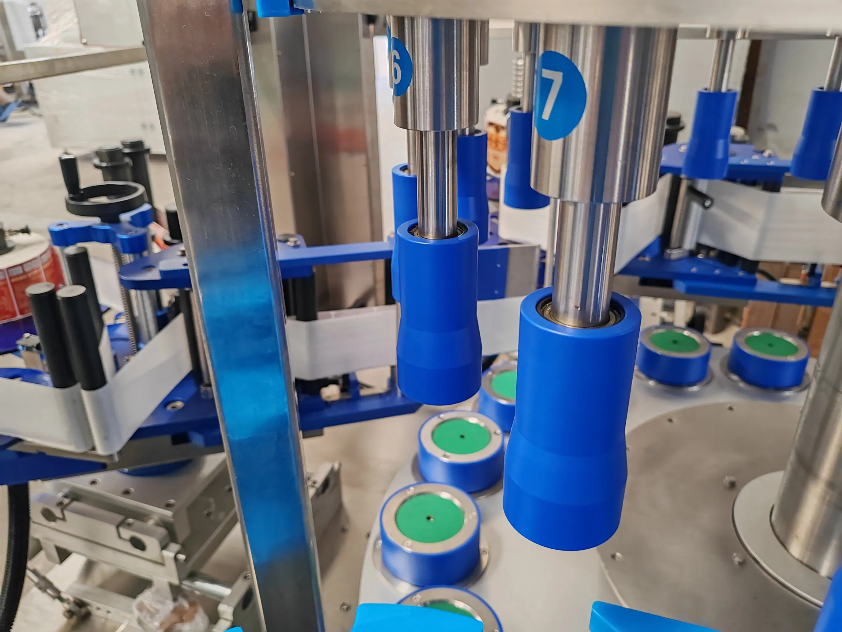 Automatic High-Speed Round Bottle Labeling Machine Water Bottle Flat Bottle High-Speed Rotary Labeling Machine