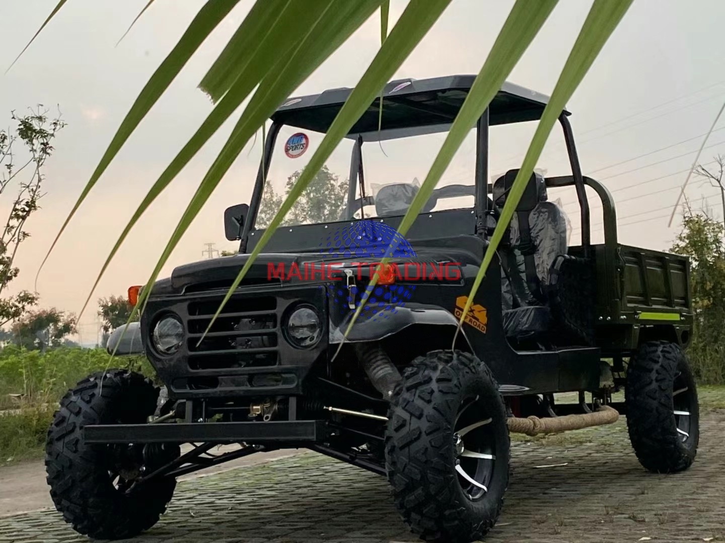 Utility 4x4 Big Wheel Off Road 2+2 Electric Golf Cart Battery Powered 4 Seater Modern Hunting Club Car Jeep Price