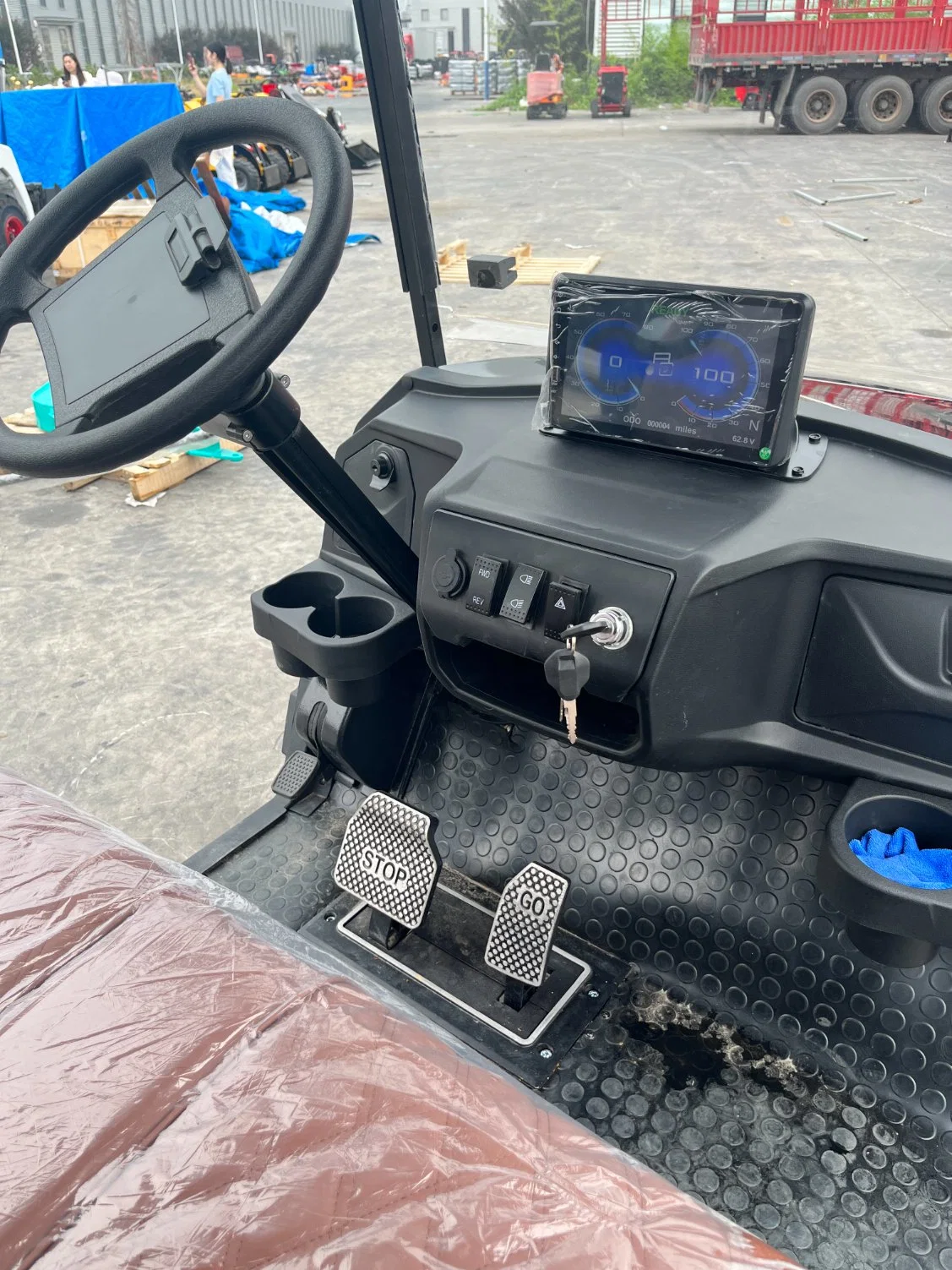 60/72V New Launched Wholesale 2/4/6 Seat Golf Course Electric Vehicle Golf Cart with Comfortable for Sale
