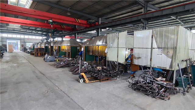 Ningbo Shiry Golf factory exterior – 18,000 sqm modern manufacturing facility in Ningbo China