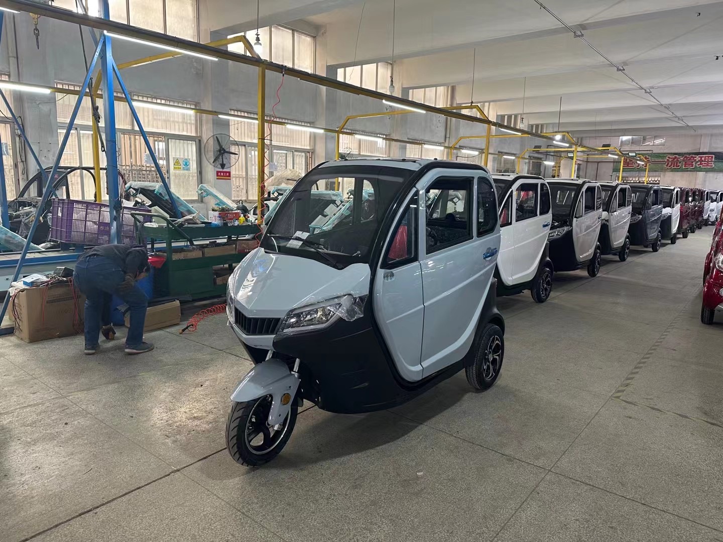 Electric vehicle side view