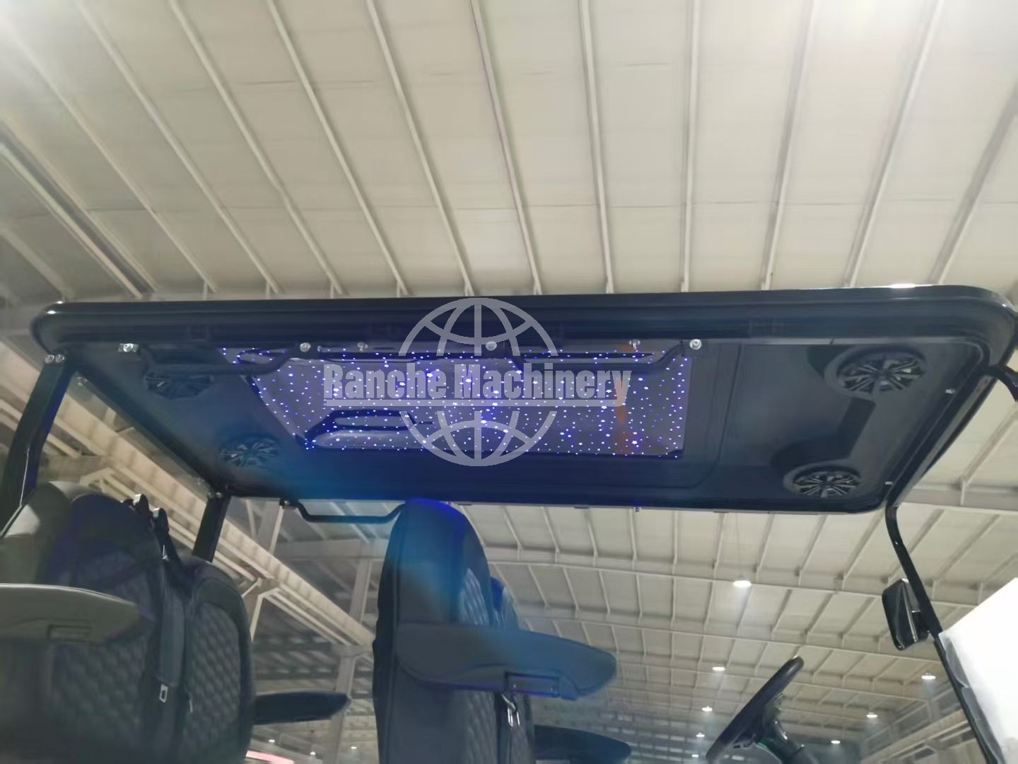 High-End 7-8 Seater Electric Golf Cart Smart System AC Motor Lead Acid Battery Fashion Shape Fine Details Superior Quality