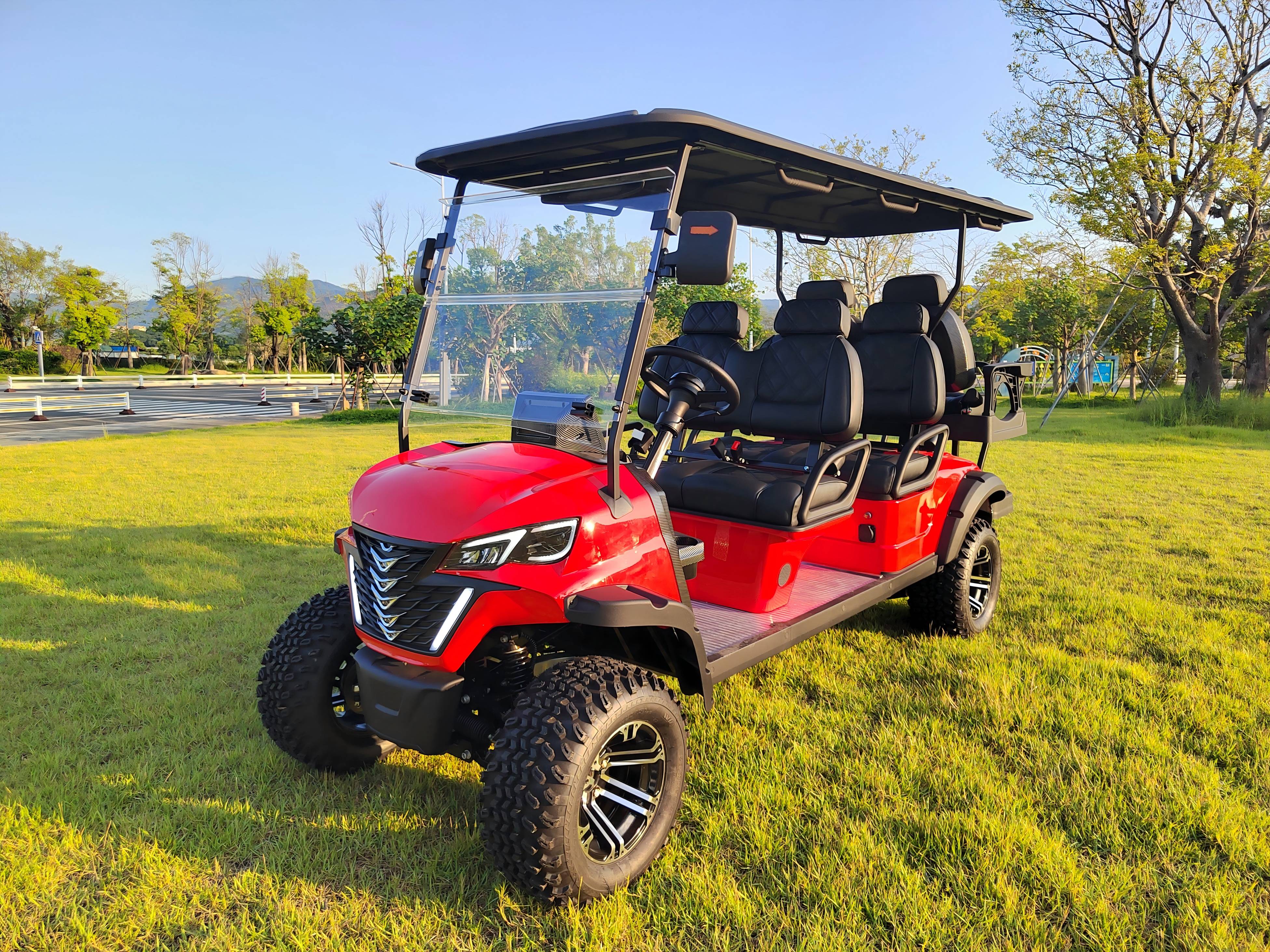 Best Seller Four-wheel Drive New Energy Lithium Battery Safety Features Electric Golf Cart Compact Vehicle on Sale
