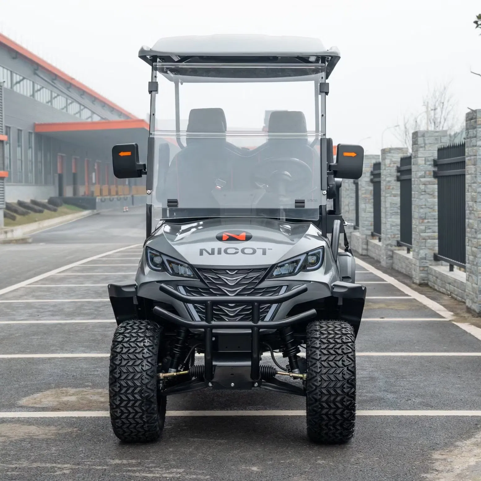 Luxury 4-Passenger Golf Cart with High-Resilience Leather Seats &amp; Foldable Plexiglass Roof