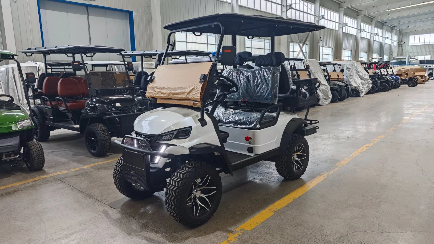 Chinese Mini Electric Utility Car Golf Course Go-Carts Available