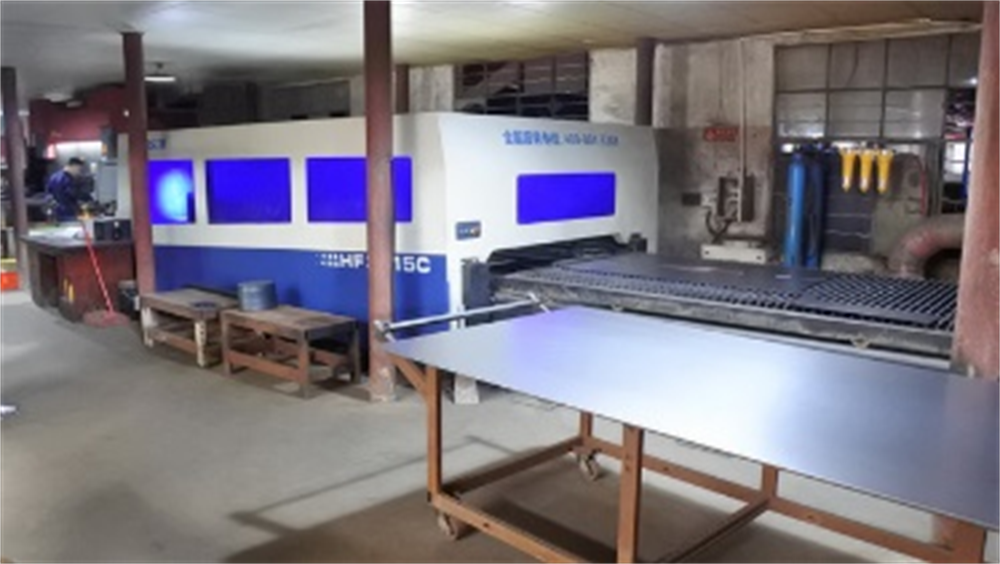 Laser Cutting Machine