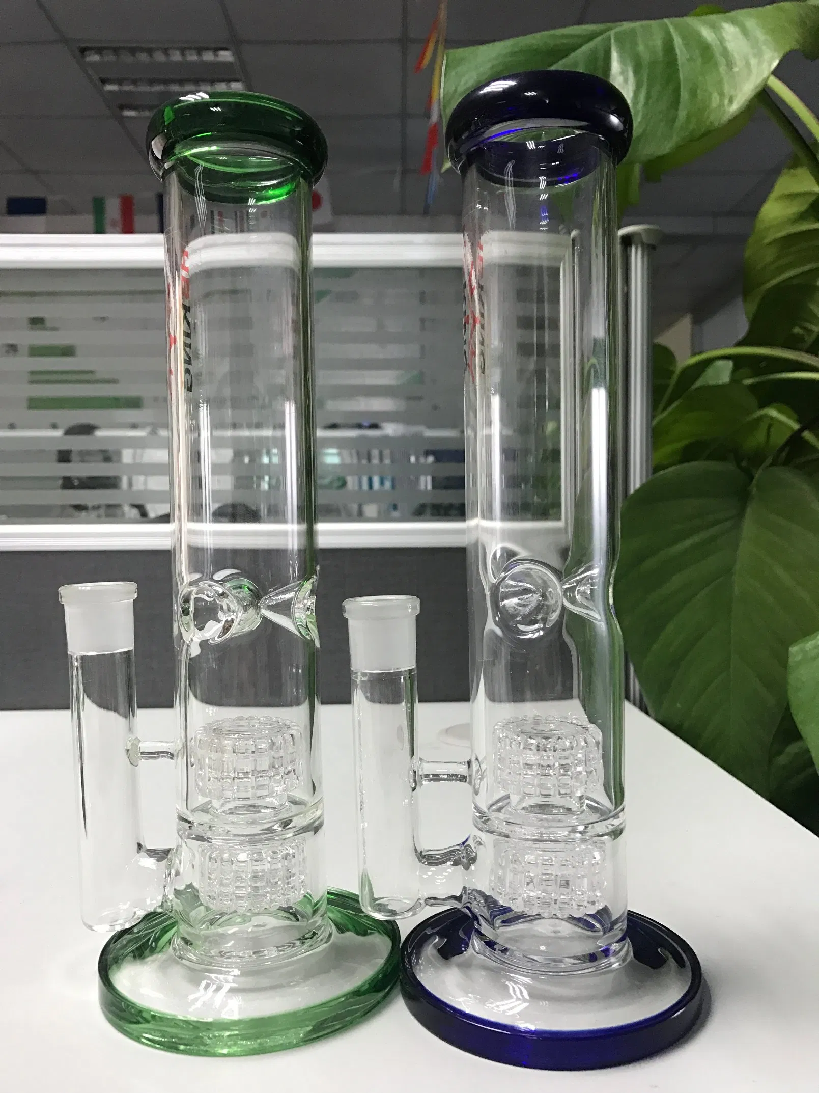 China Factory 5mm Borosilicate Glass Inline to 9-Arm Glass Water Pipe