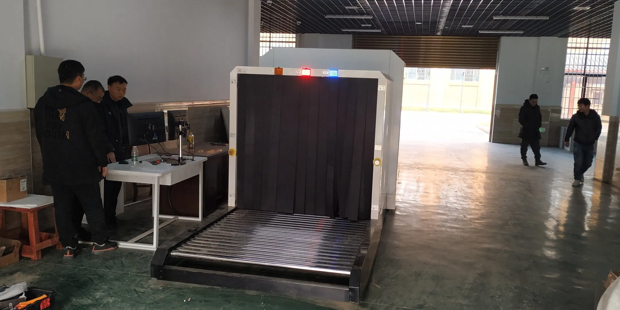 60mm Steel Plate Penetration X-ray Source X-ray Security Inspection System of Roller Conveyor
