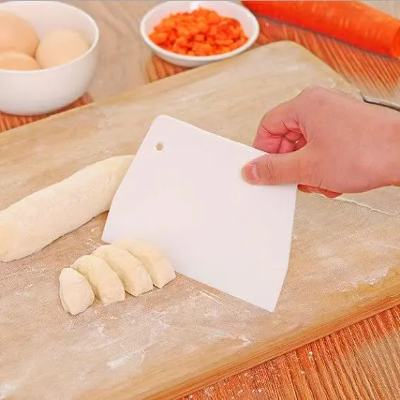 Spatula Cake Scraper 2
