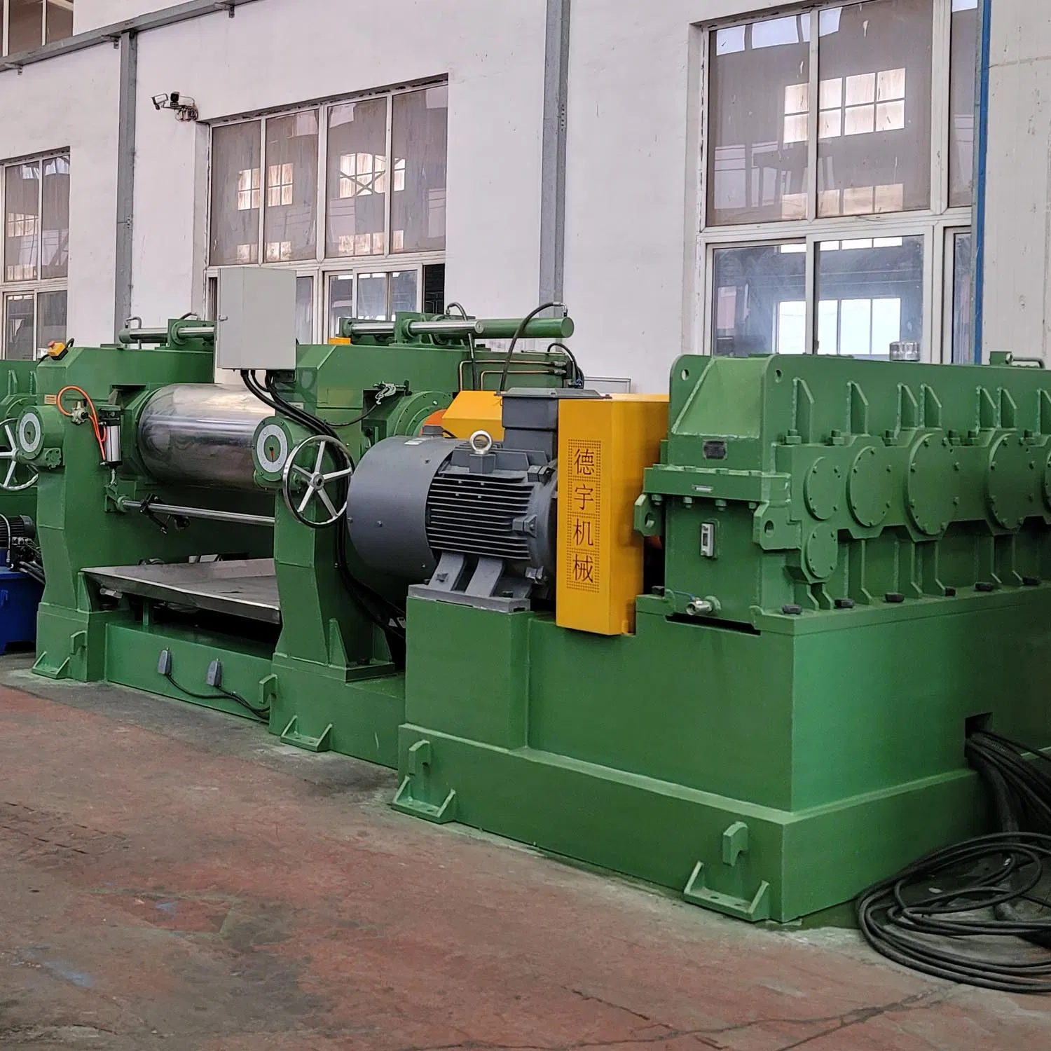 High Accuracy Rubber Compound Mixing Mill 6/14/16/18/22/24/26/28 Inch Xk-160 Xk-450/Xk-500/Xk-550/Xk-560/Xk-600