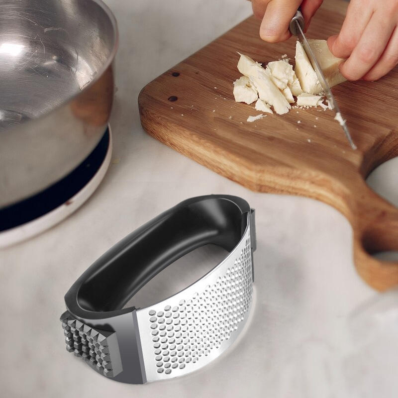 Kitchen Gadgets Multifunctional Grinder Biscuit Crusher Press Garlic Press High Quality Garlic Press