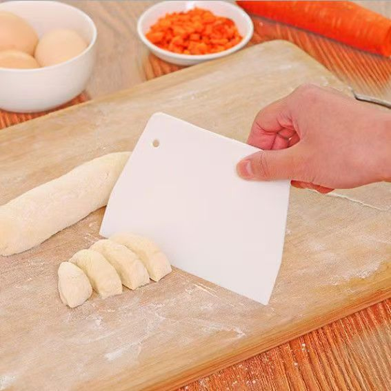 Pastries Tool Baking Tools Plastic Products Spatula Cake Scraper (17444)