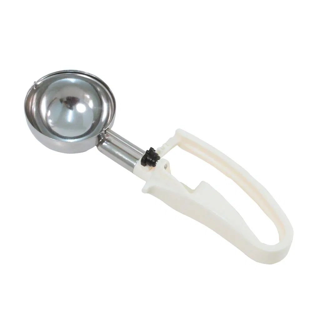 Ice Spoon Detail 1