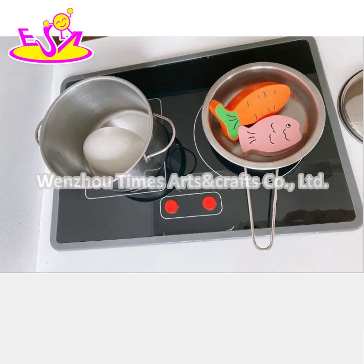 Wooden Kitchen Toy 3