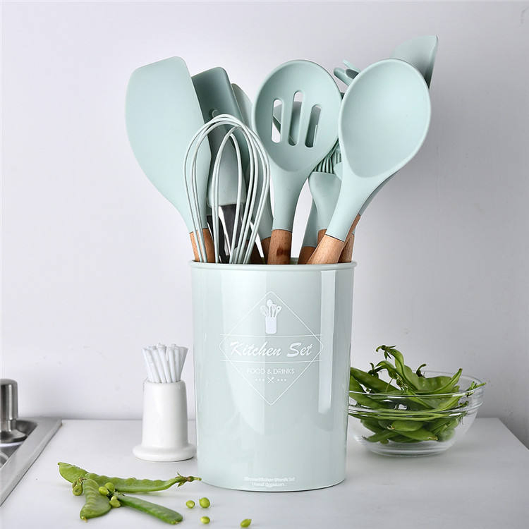 Good Quality Kitchen Accessories Cooking Tools Wood Handle Cooking Kitchen Utensils Set