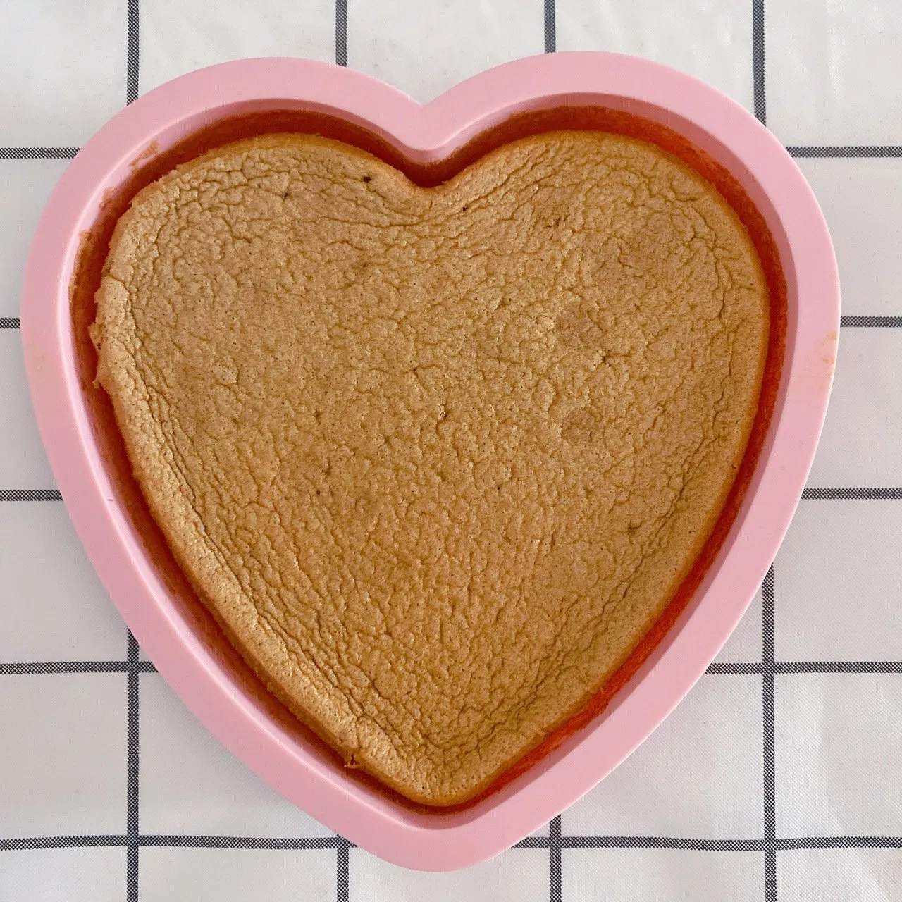 A77 BPA Free Heart Shape Silicone Cake Pan Baking Soap Jelly Muffin Mold Pastry Bakeware Tools