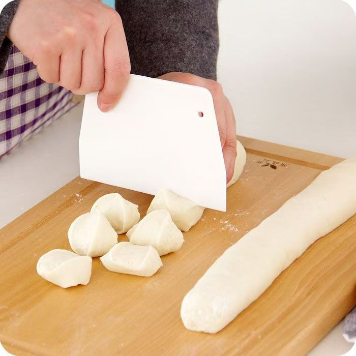 Pastries Tool Baking Tools Plastic Products Spatula Cake Scraper (17444)