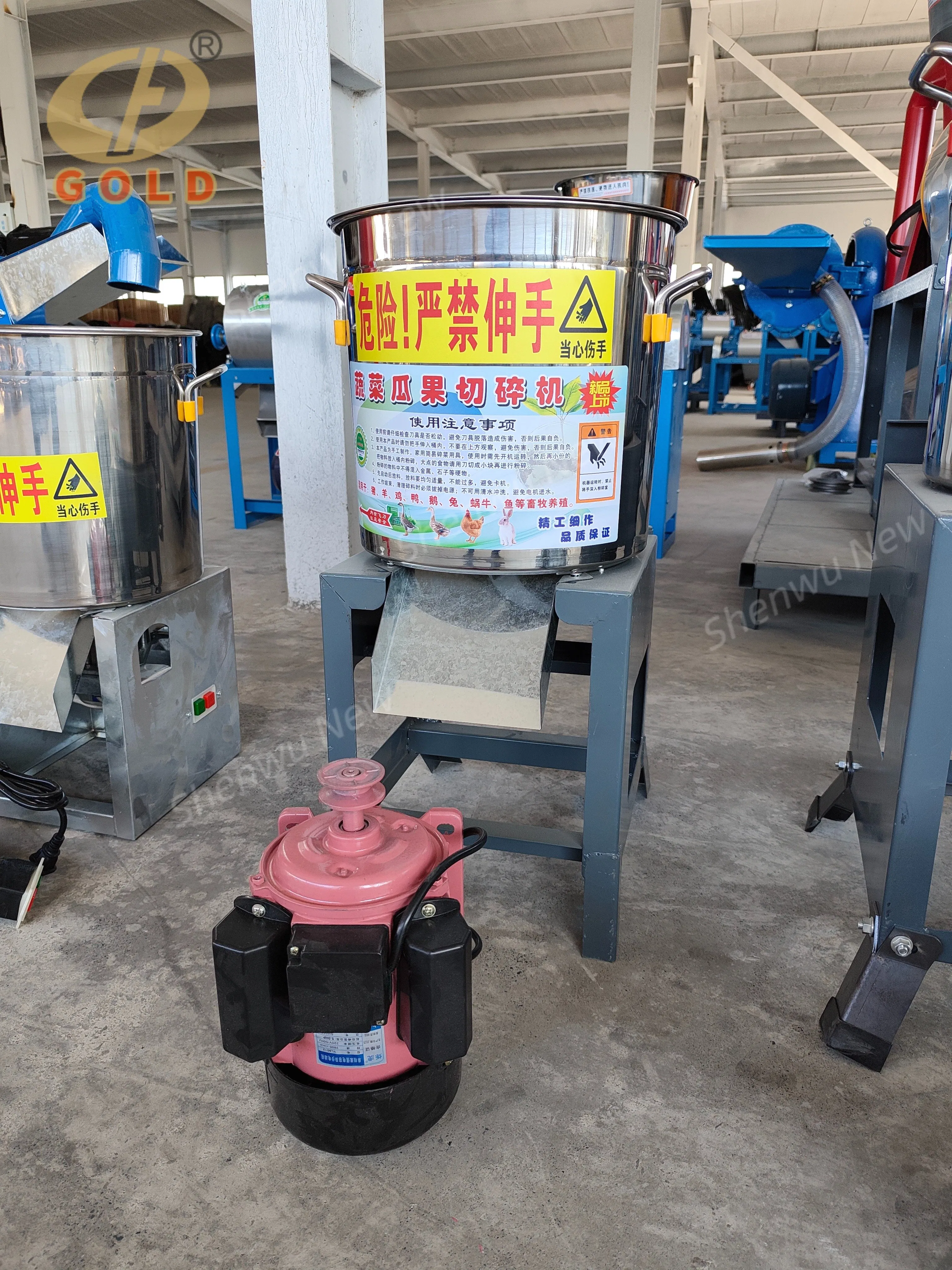 Efficient Fruit Crushing Chopper for Customizable Vegetable Preparation Tasks