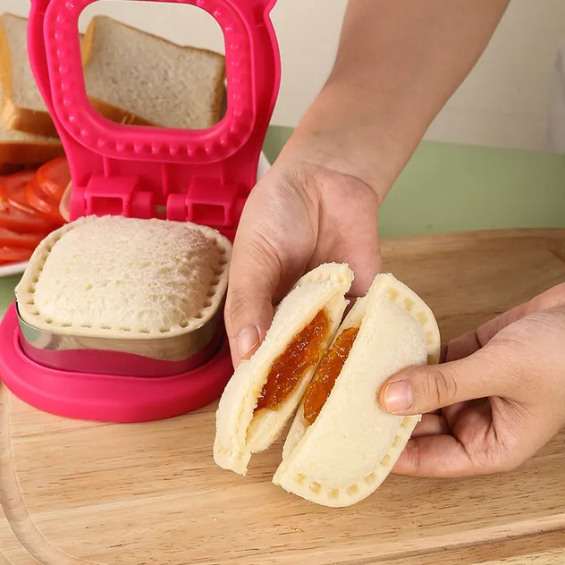 Sandwich Cutter
