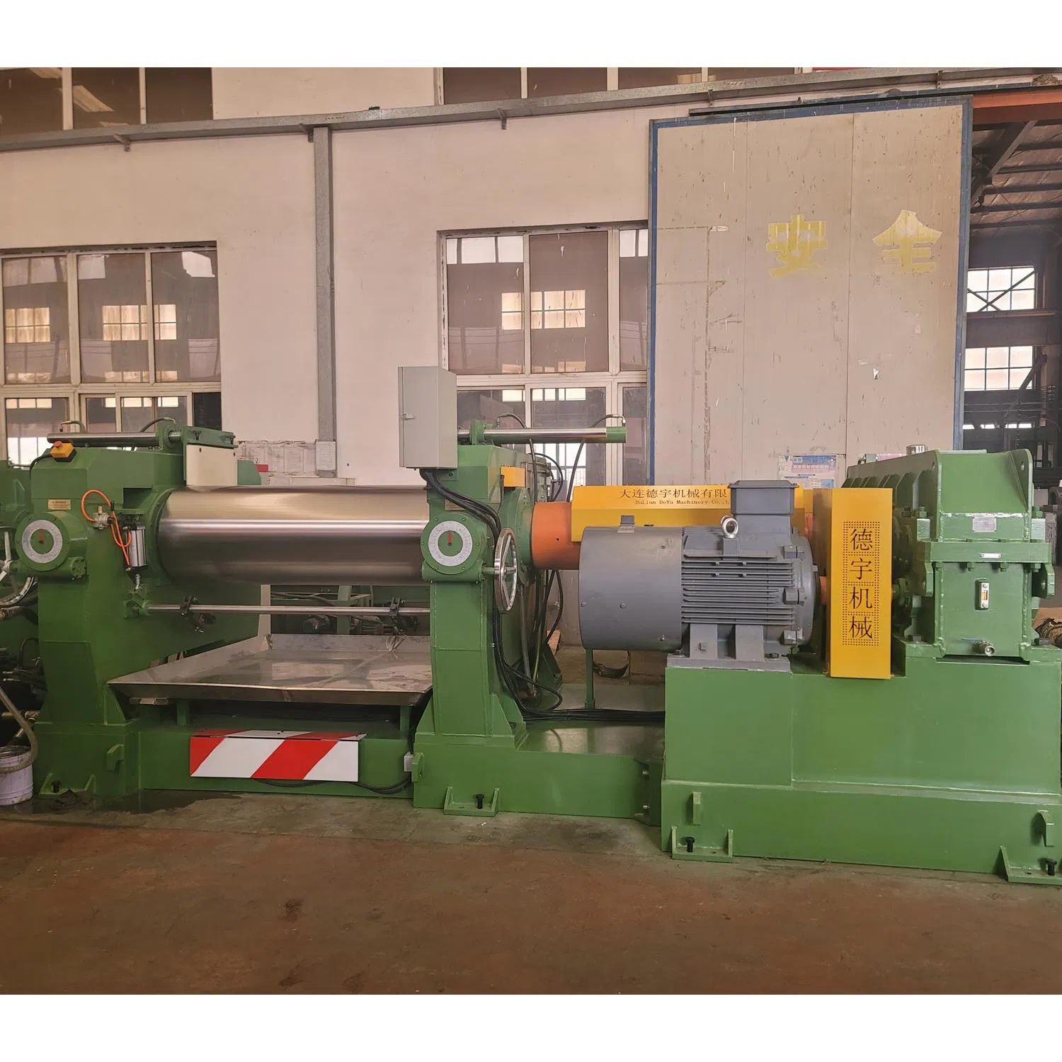 High Accuracy Rubber Compound Mixing Mill 6/14/16/18/22/24/26/28 Inch Xk-160 Xk-450/Xk-500/Xk-550/Xk-560/Xk-600