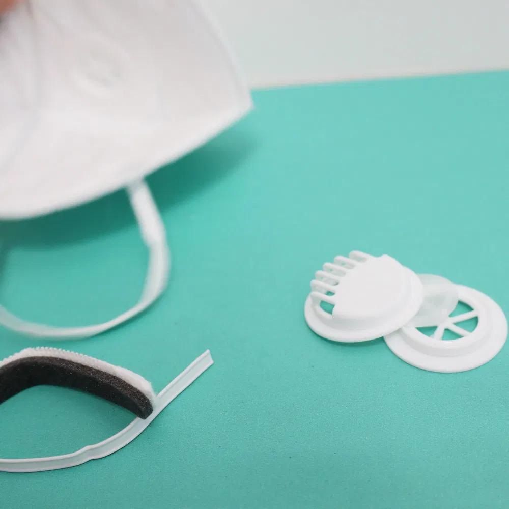 KN95 Flu Masks with Earloops /White Colour Bfe 95% N95 Disposable Respirator Face Mask