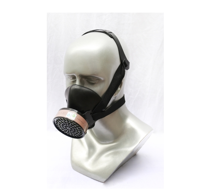 Full-Face Gas Mask Respirator with Activated Carbon Filling for Toxic Chemicals Resistance
