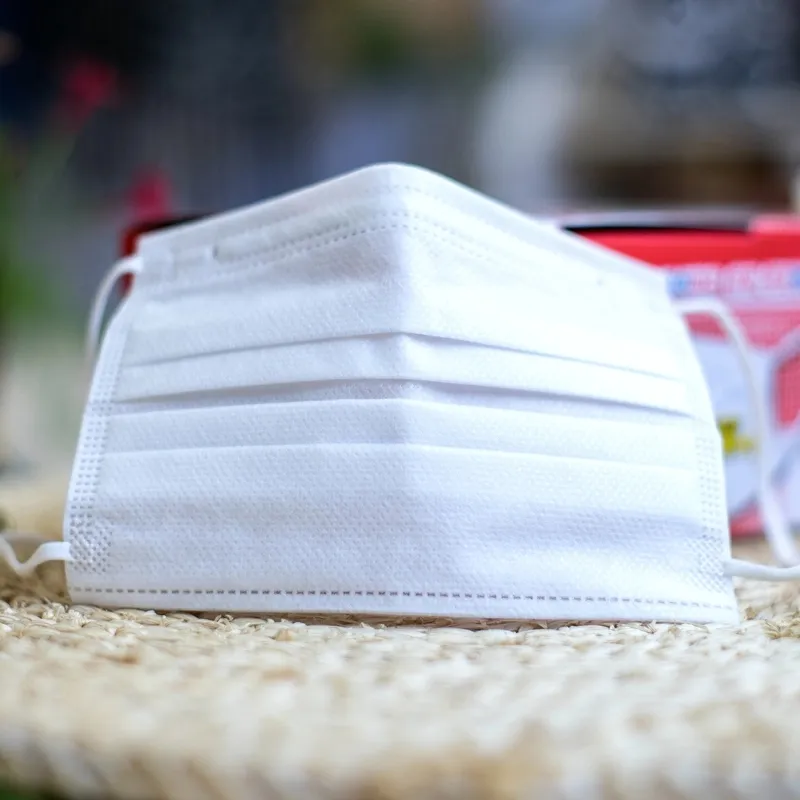 Surgical Face Mask with 3ply Features