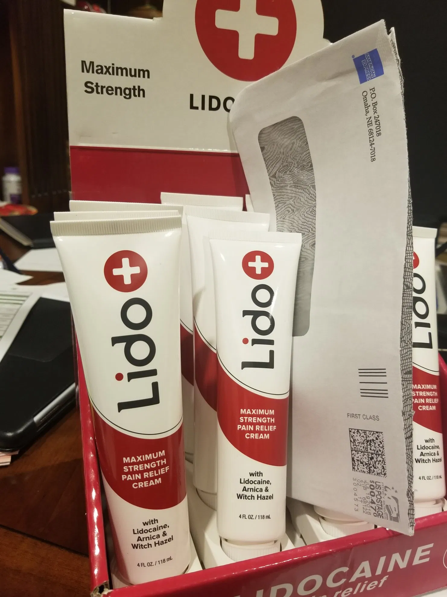 Table Top Cardboard POS Bottle Display Stand Paper Counter Display Rack