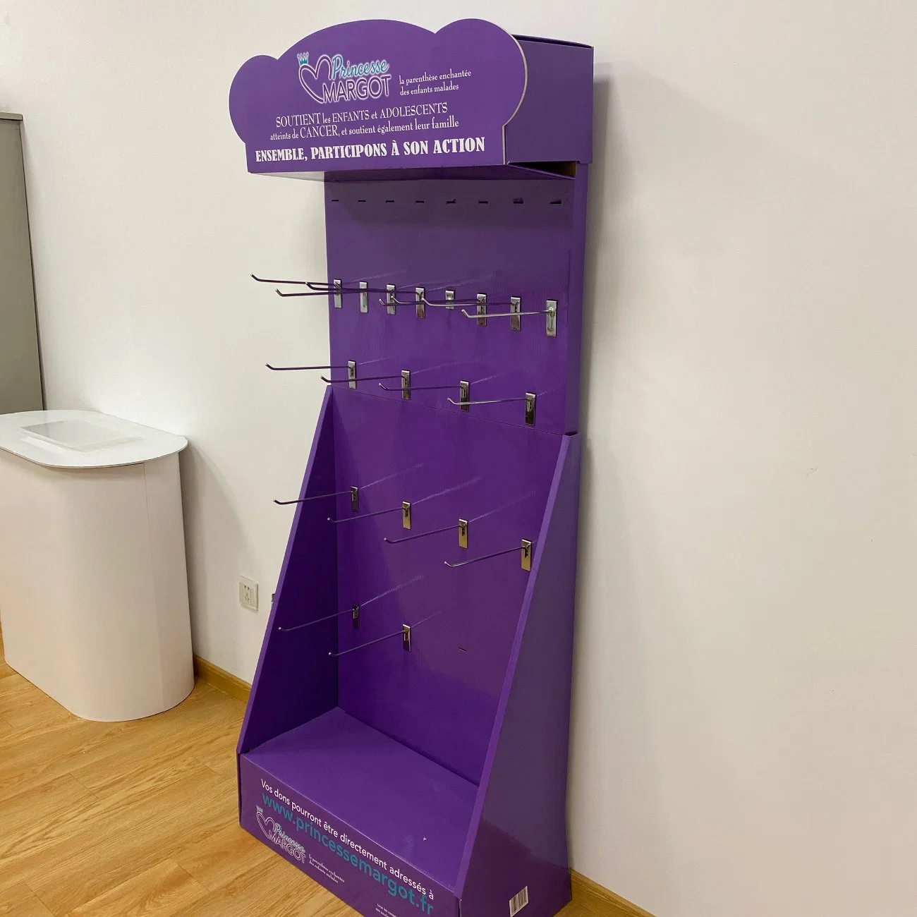 Cardboard Display Rack with Plastic Hooks/Supermarket Promotion Cardboard Hooks Display Free Standing Cardboard Hooks Display
