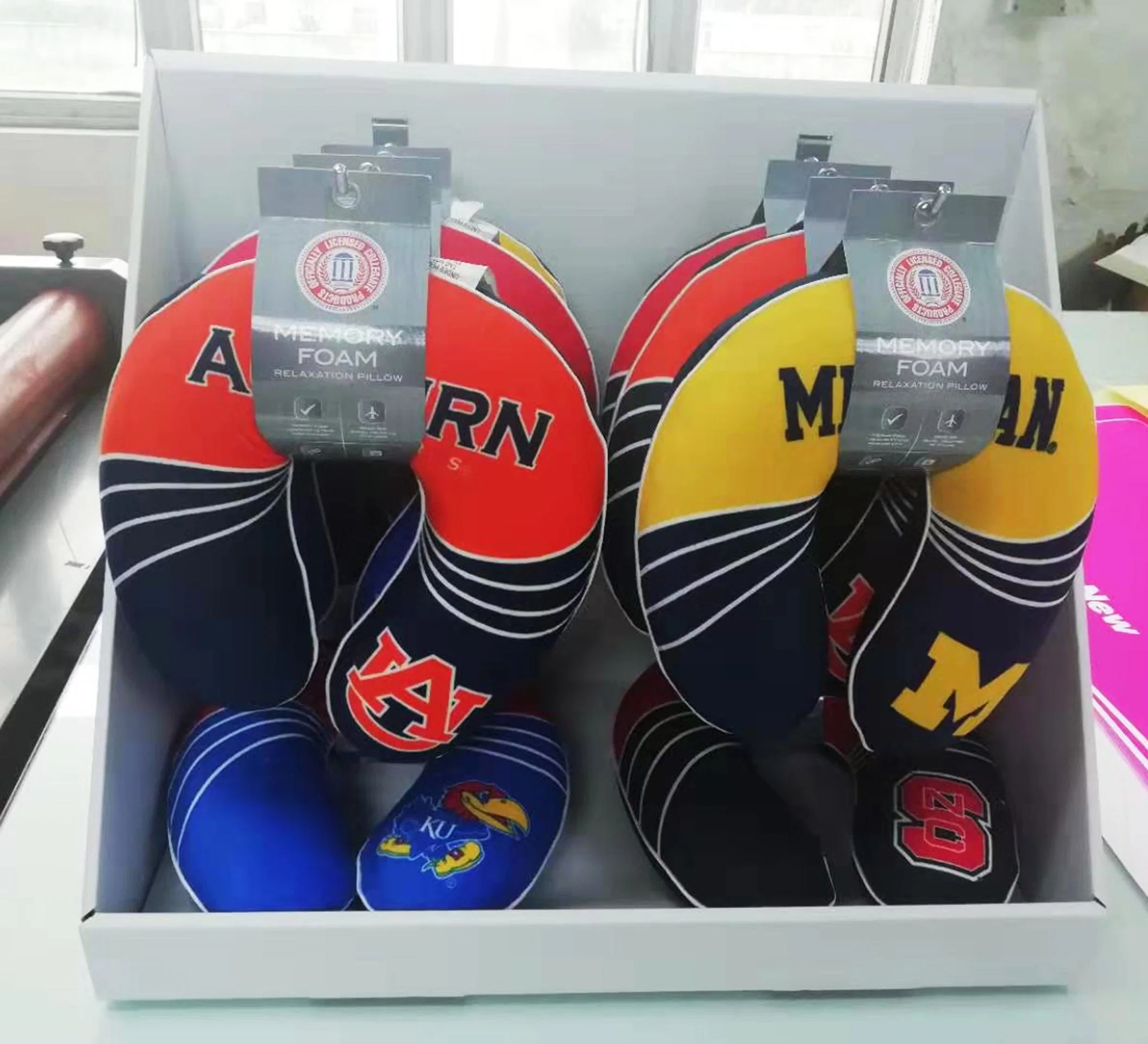 Floor Man Underwear Cardboard Paper Display, Underwear Display Rack with Hooks