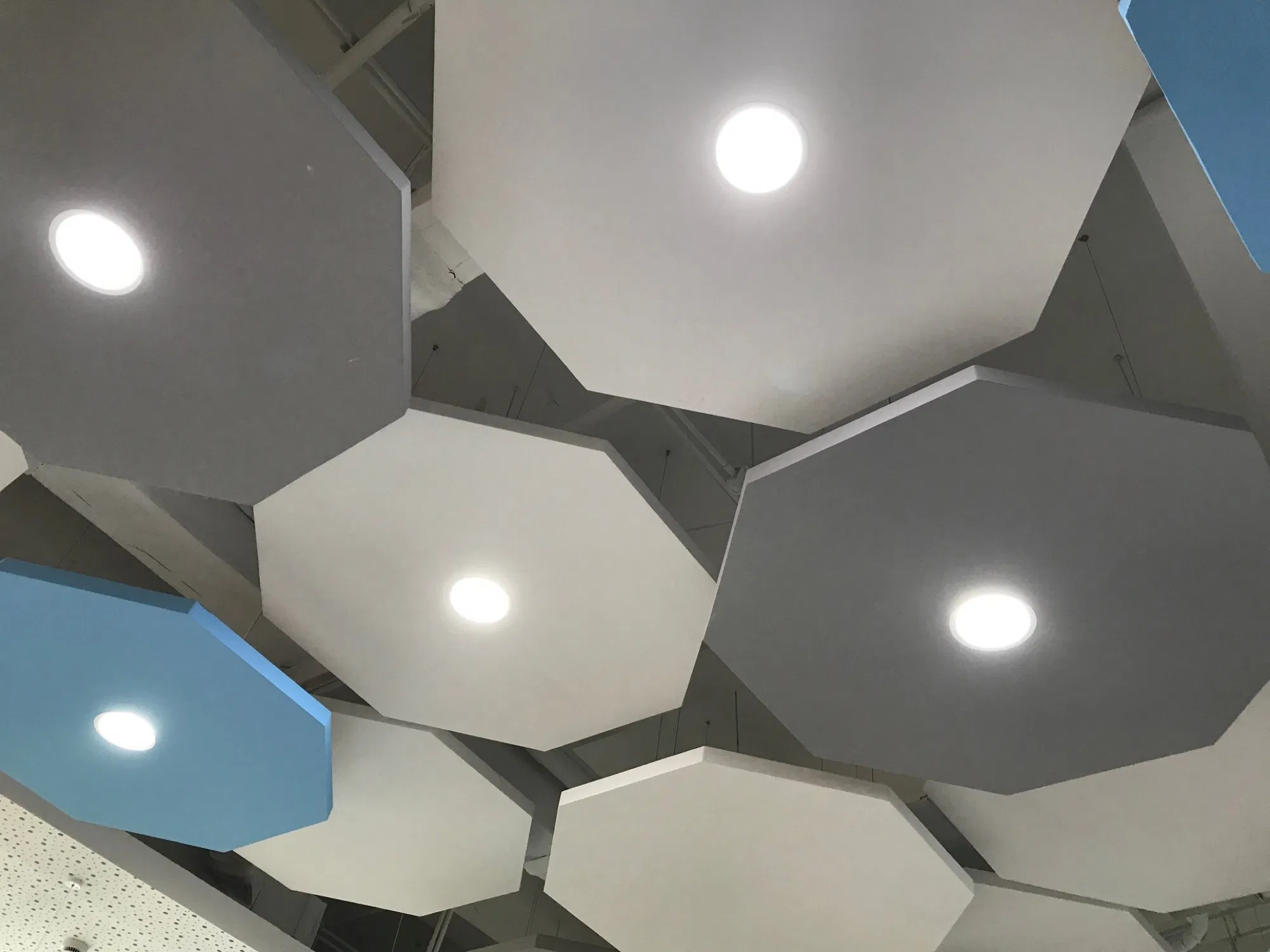 Hexagon Suspension Acoustic Panels Hanging Acoustic Insulation Clouds Ceiling Panels