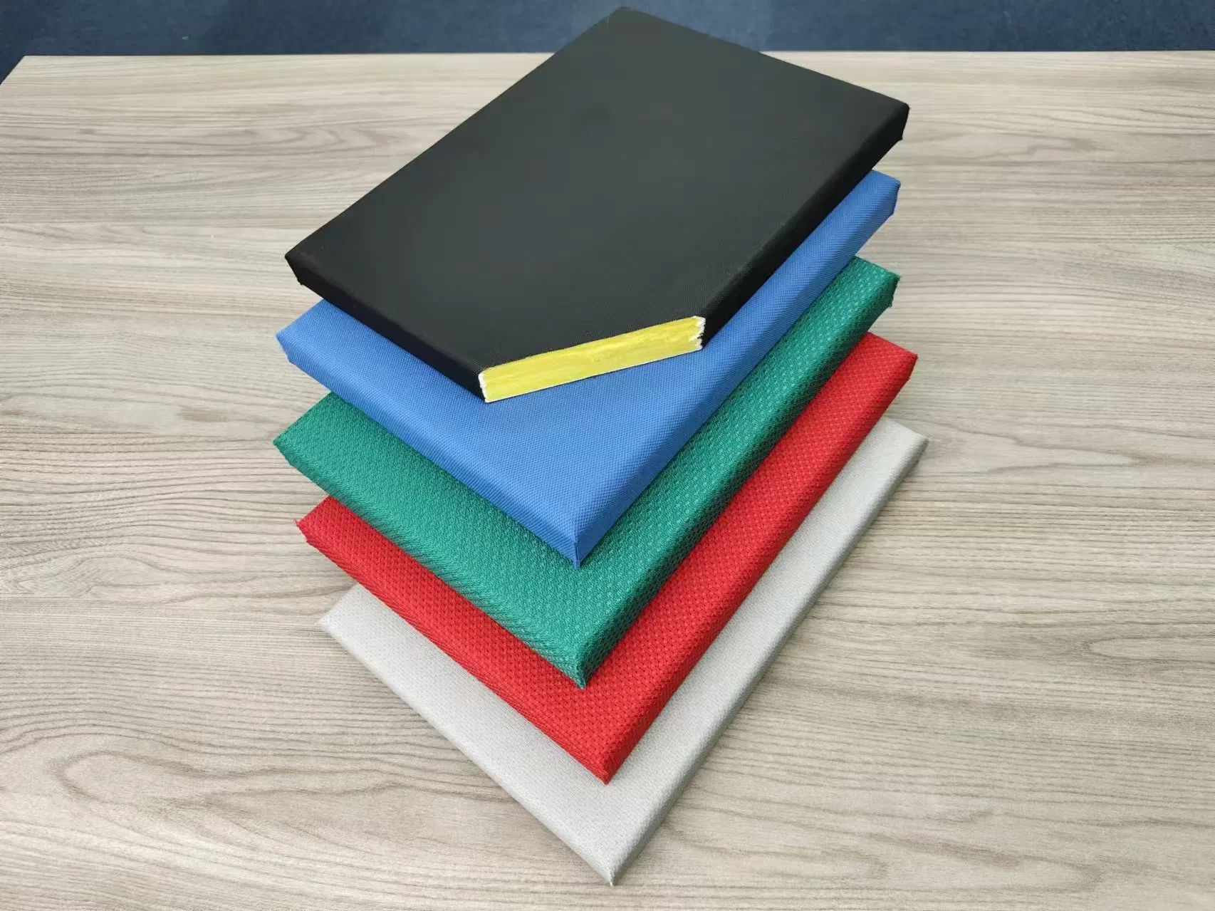 High Quality Fiberglass Fabric Wrapped Fireproof Acoustic Wall Panel and Ceiling Panel for Home Theaters