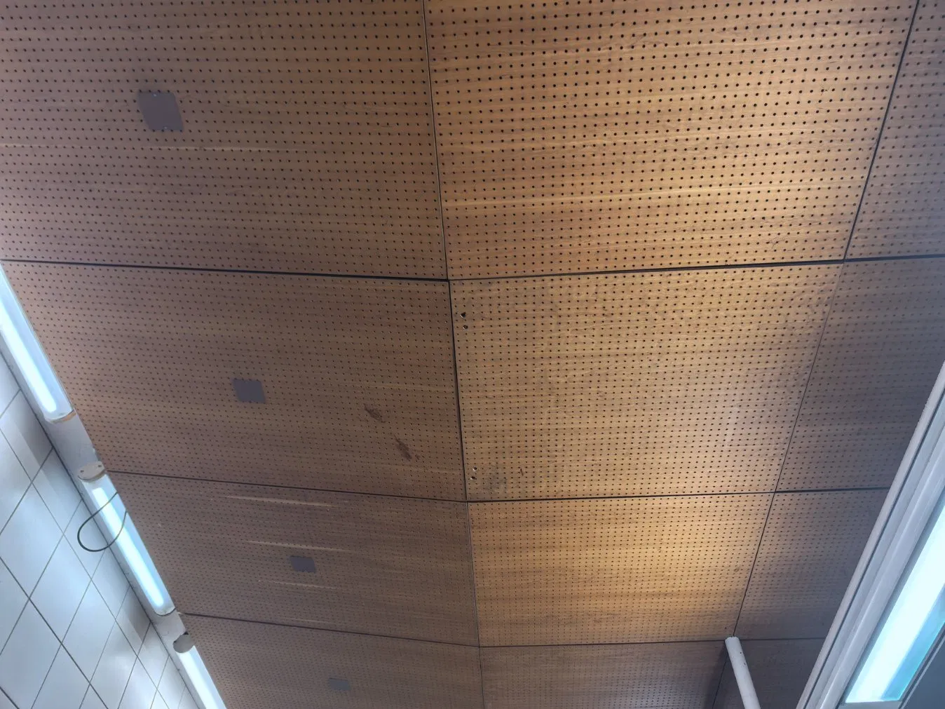 Walnut veneer 16/16/6mm perforated acoustic panel metro station ceiling sound asorbing board