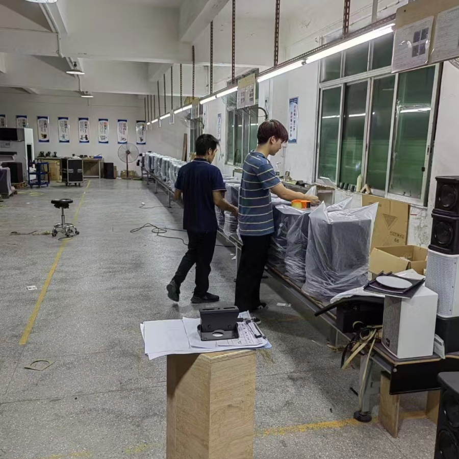 Powerful High-Sensitivity Dual 18" Subwoofer Line Array Sound System for Professional Audio Performance and Large-Scale Events