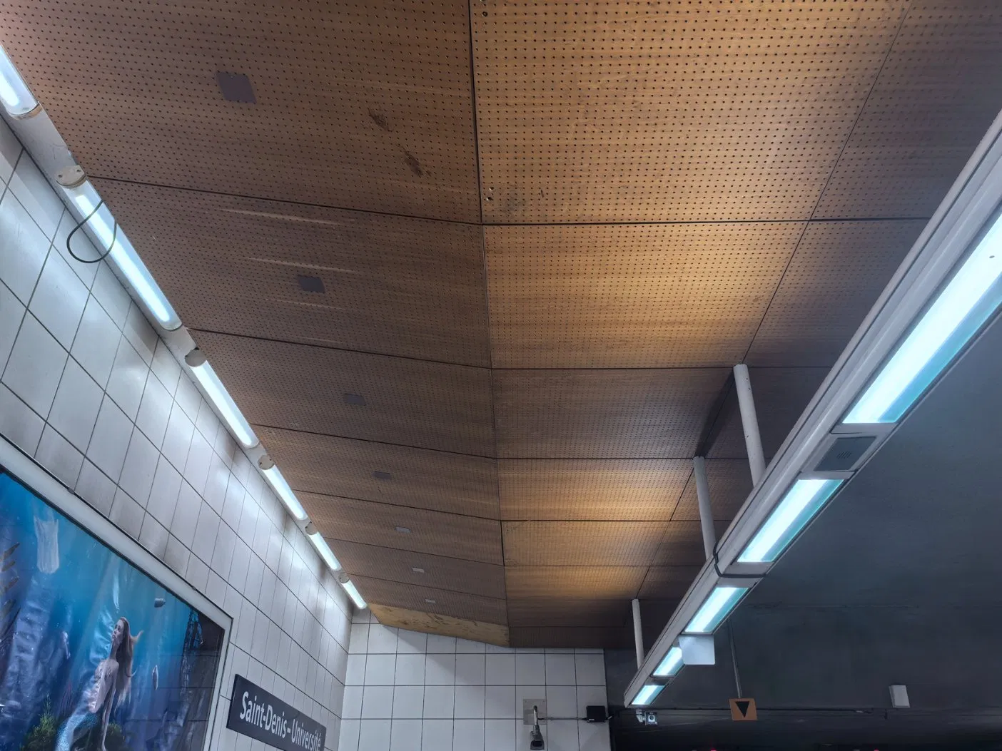 Walnut veneer 16/16/6mm perforated acoustic panel metro station ceiling sound asorbing board