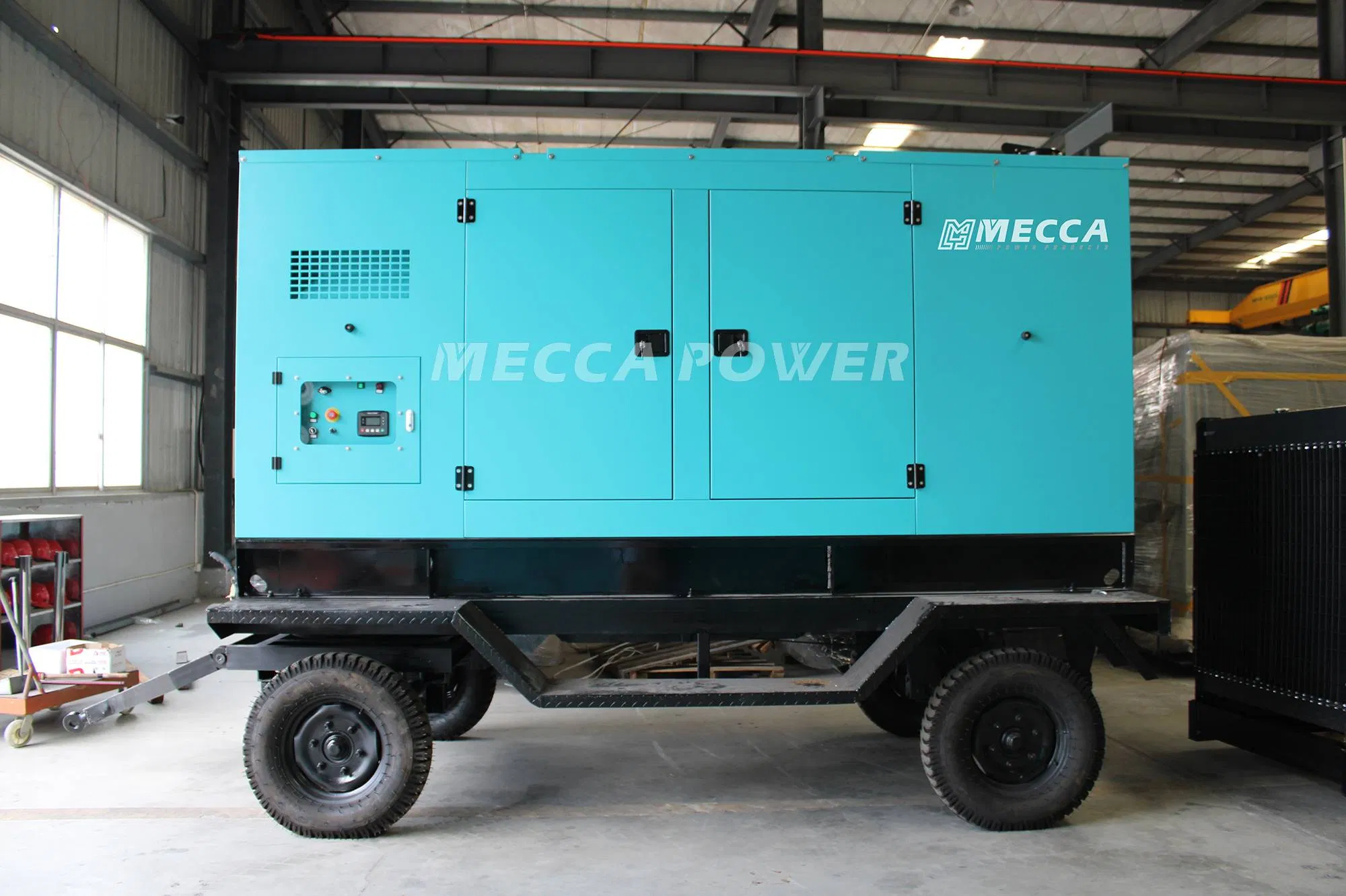 سعر المصنع 200kw 250kVA مولد ديزل صامت مثبت على مقطورة بمحرك بيركنز في المملكة المتحدة للبيع