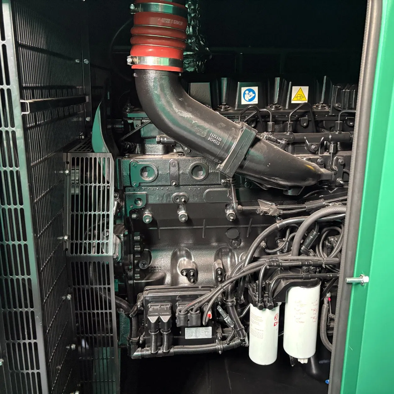 Bc625GF/S Soundproof Diesel Generator Set with Noise Reduction Canopy to Deliver Stable Continuous Power Supply Service