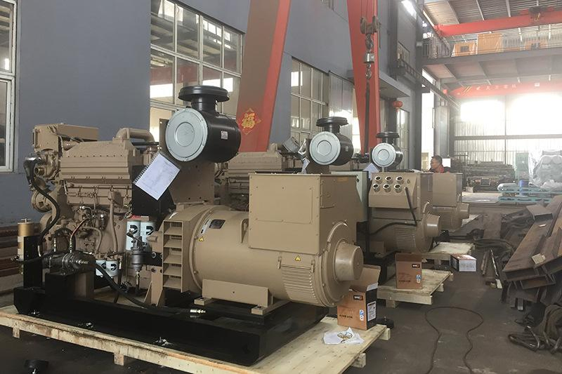70kw مولد ديزل رئيسي بحري من كامينز مع 6bt5.9-GM83 محرك بديل ستامفورد