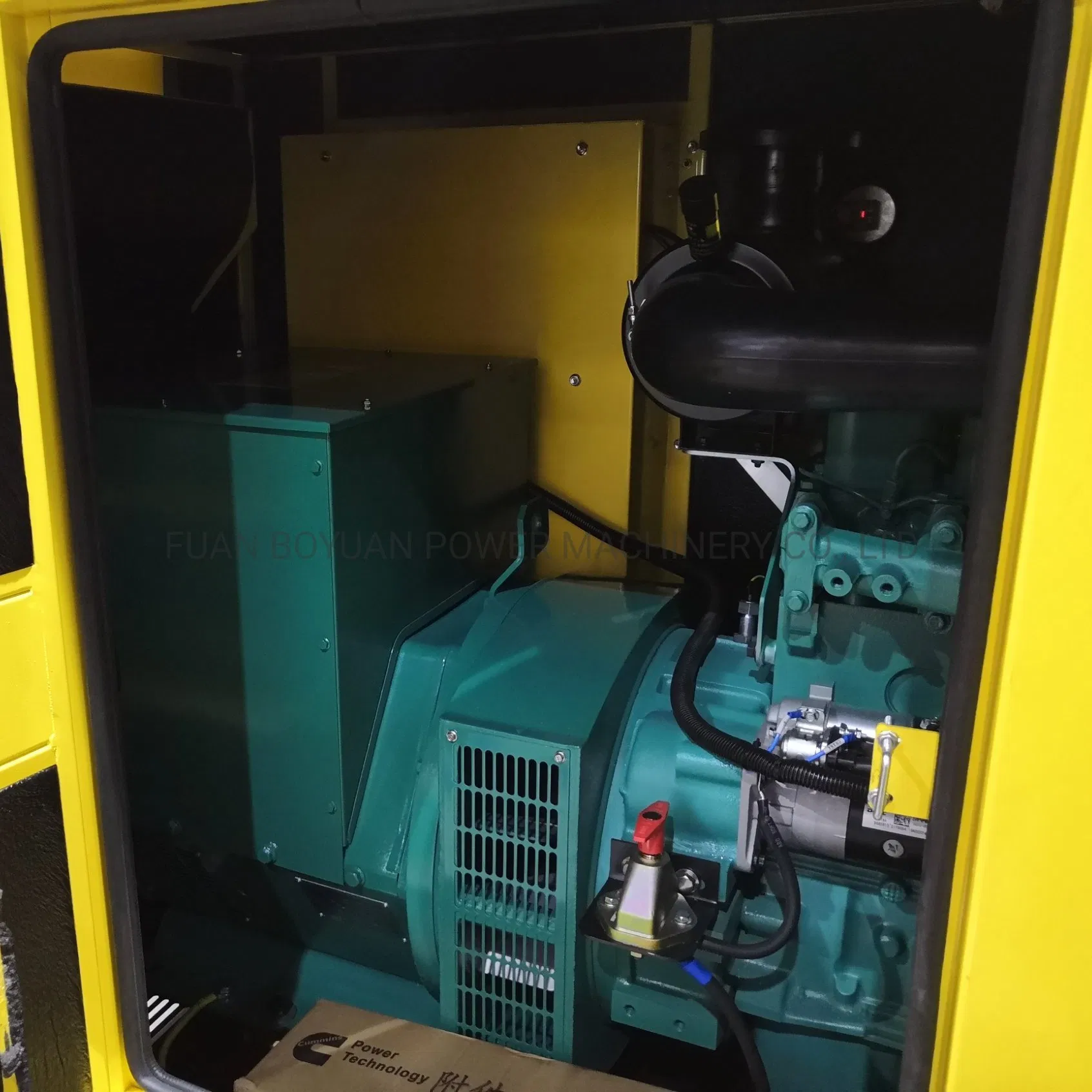 مولد ديزل صامت مبرد بالماء عالي الكفاءة 150kw كمنز