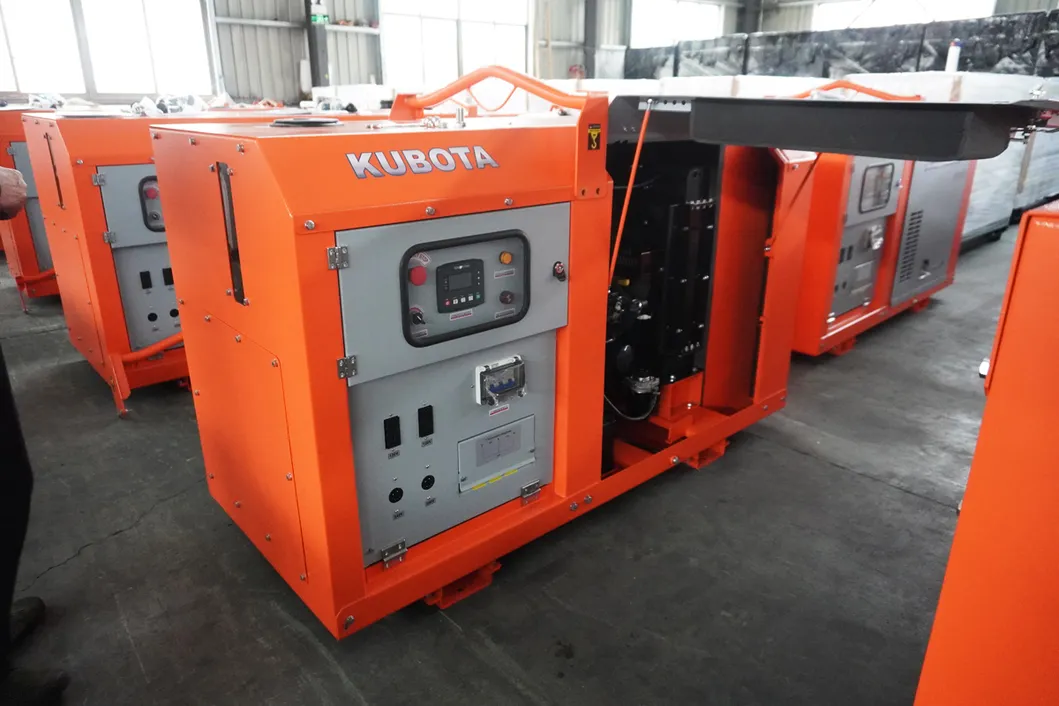 مولد ديزل صامت بمحرك ياباني كوماتسو بمستوى ضوضاء منخفض 20kw 30kw