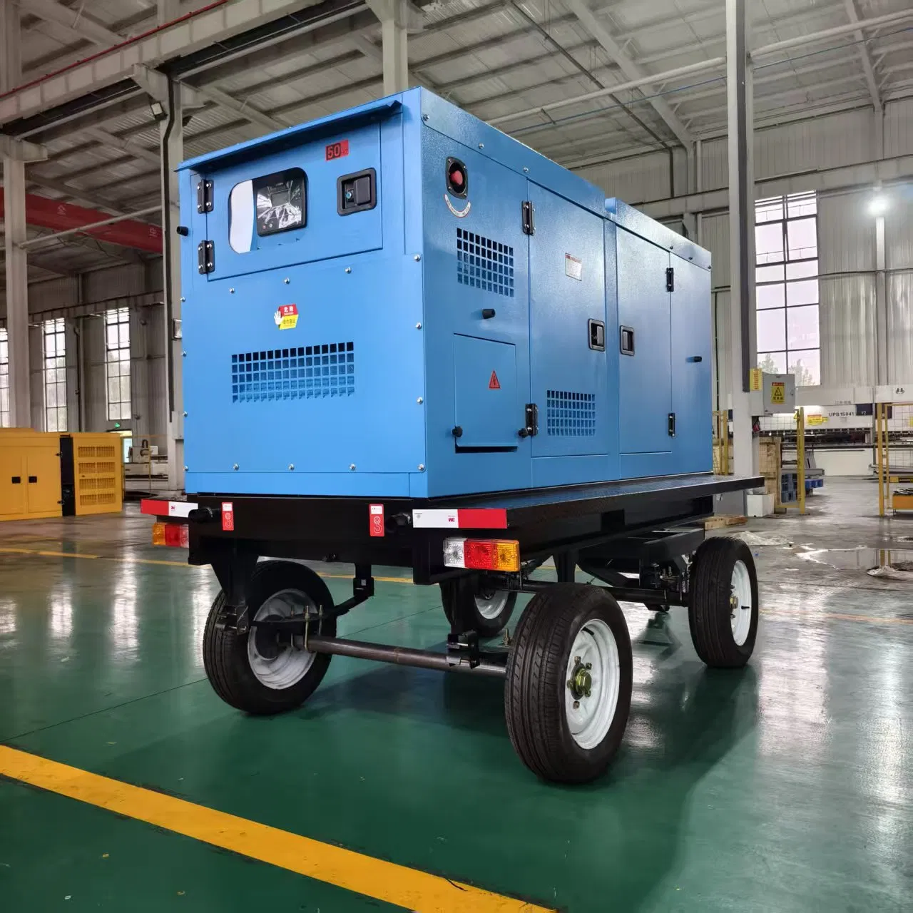 مولد ديزل محمول 562.5kVA 450kw مقطورة نوع متحرك للمناجم أو حقول النفط