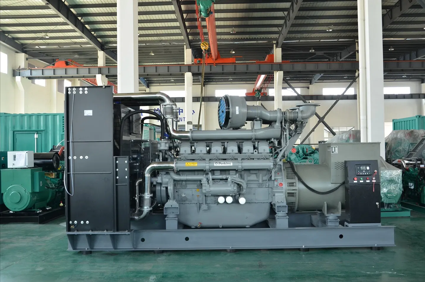 مولد ديزل رئيسي ثقيل الاستخدام صناعي 720kw 900kVA 3phase صامت