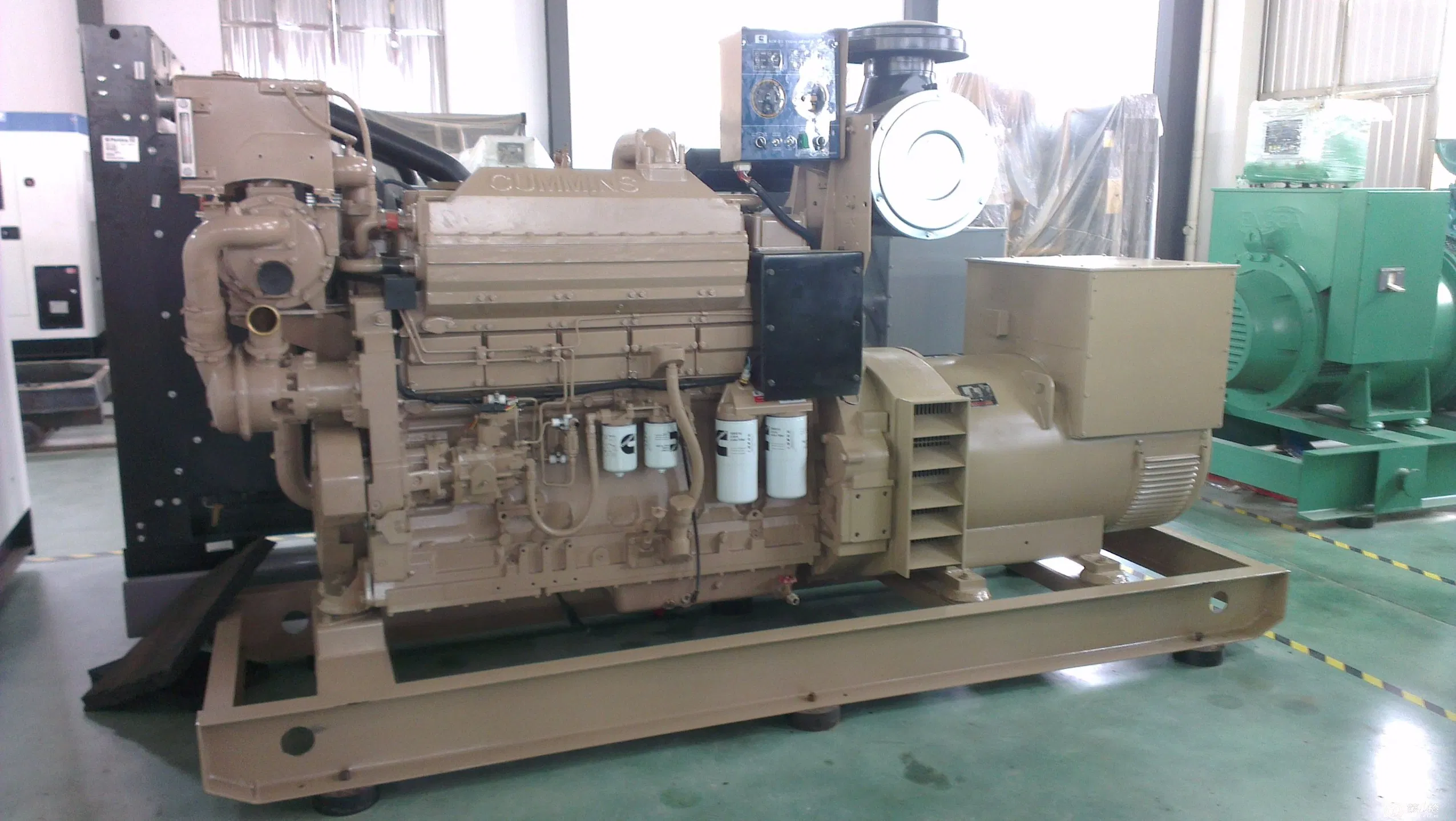 70kw مولد ديزل رئيسي بحري من كامينز مع 6bt5.9-GM83 محرك بديل ستامفورد