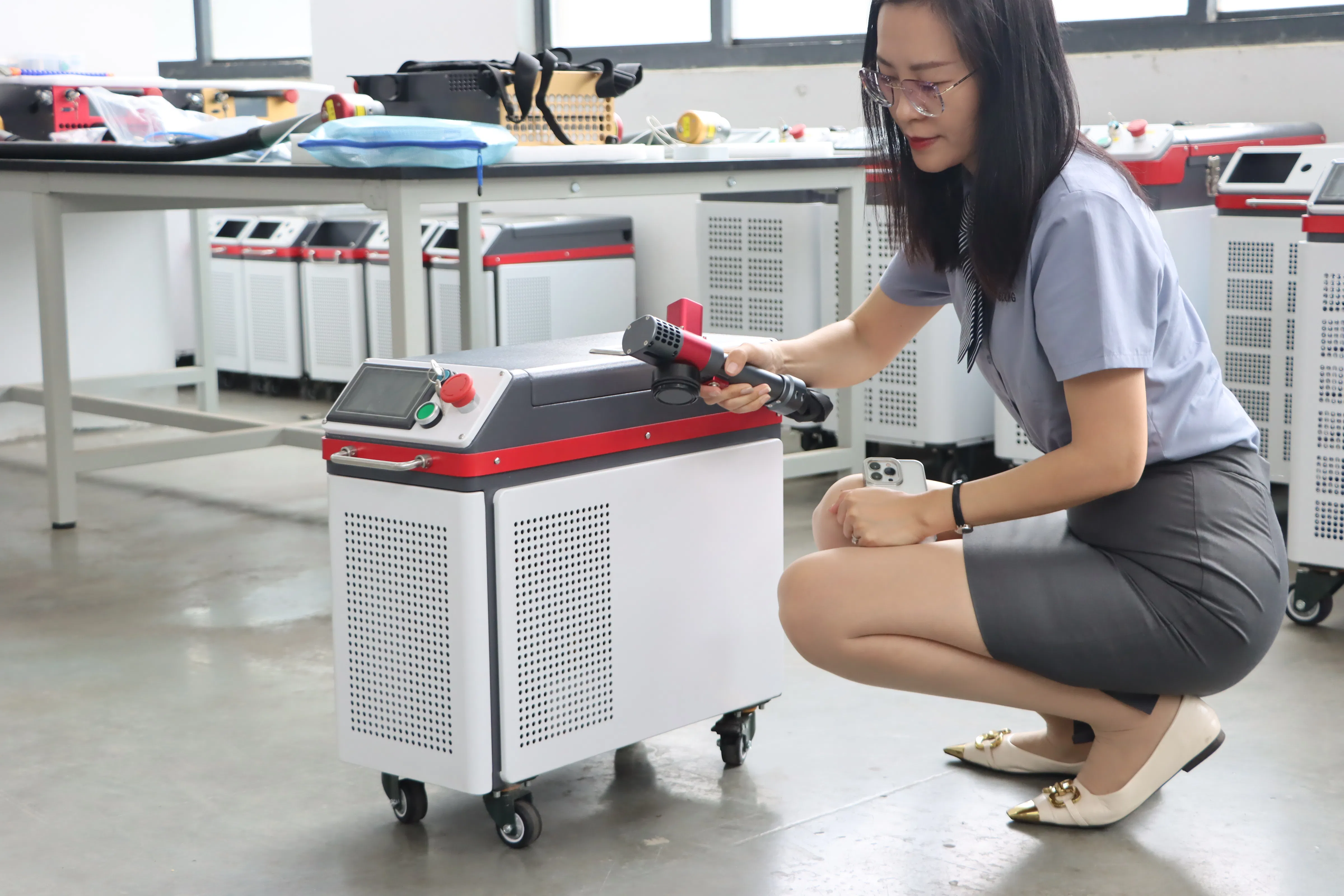 300W Laser Cleaning Machine Equipment for Heavy-Duty Cleaning Tasks