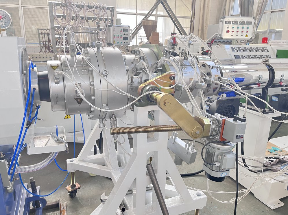 50-160mm HDPE PE PPR PP Pipe Plastic Machine Recycled Material for PE Irrigation Pipe Equipment Plant