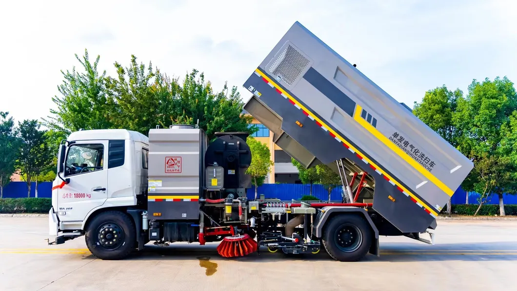 Road Cleaning Machine View 1