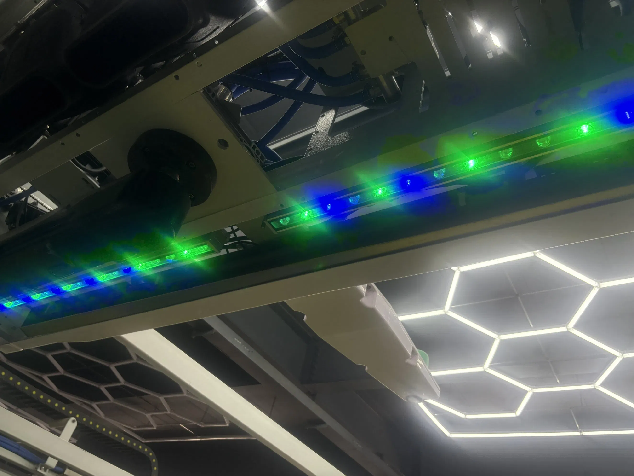 360-Degree Automatic Touchless Auto Cleaning Automatic Vehicle Cleaning System