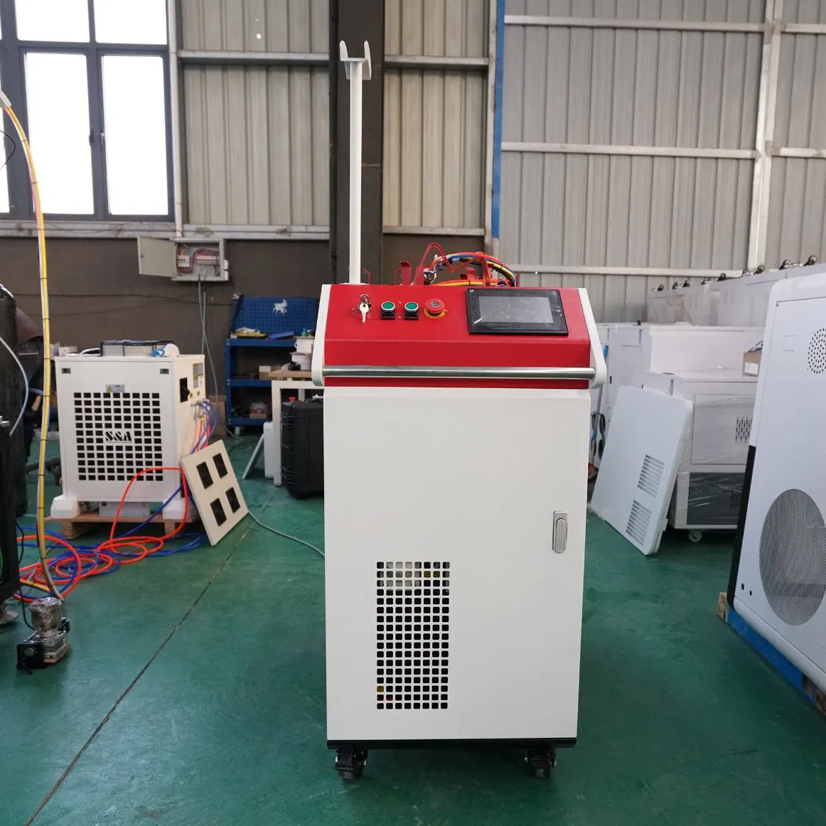 3000W Laser Cleaning System for Metal Surfaces - Precision Rust Removal